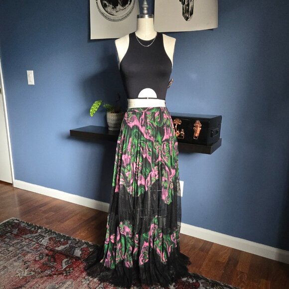 MCQ Alexander McQueen | Wave Print Skirt (Size IT 40 = US 4/6) - Picture 3 of 13